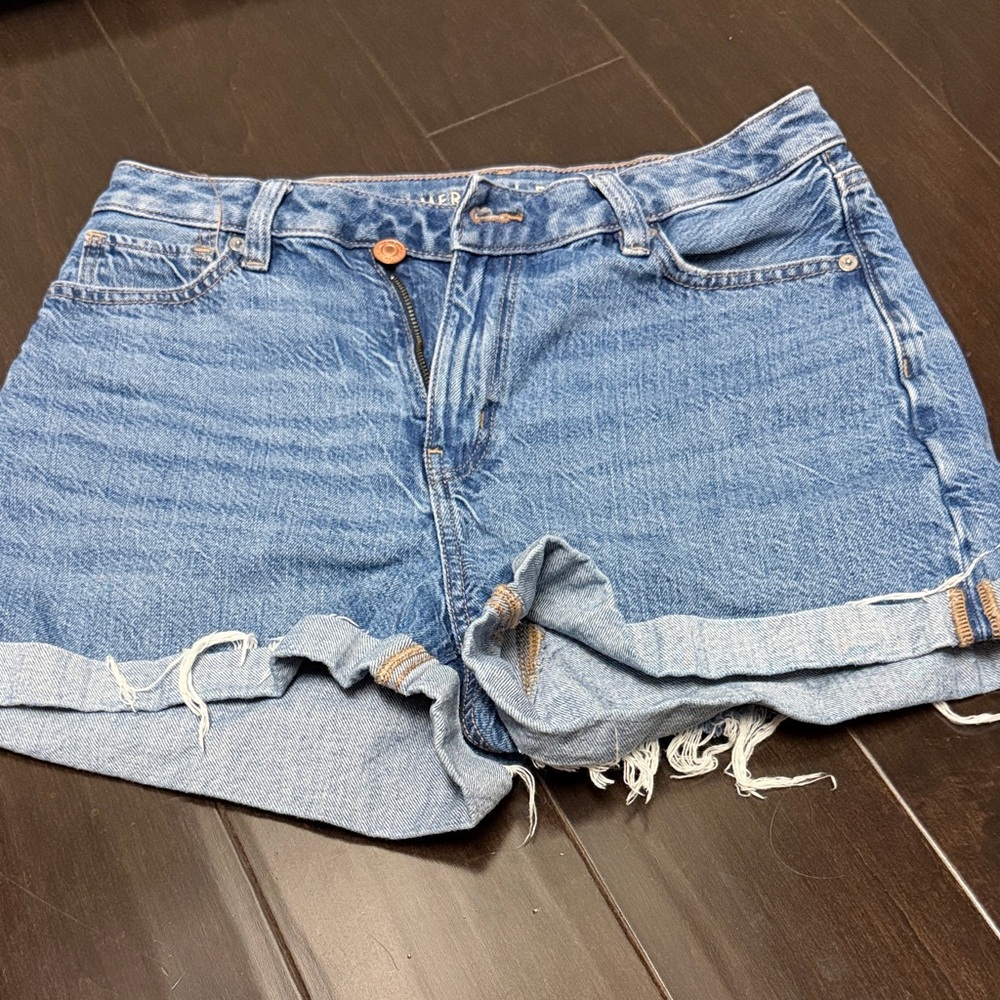 American Eagle Outfitters Light Blue Jean Shorts
